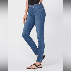 Paige Hoxton Ultra‎ Skinny 27